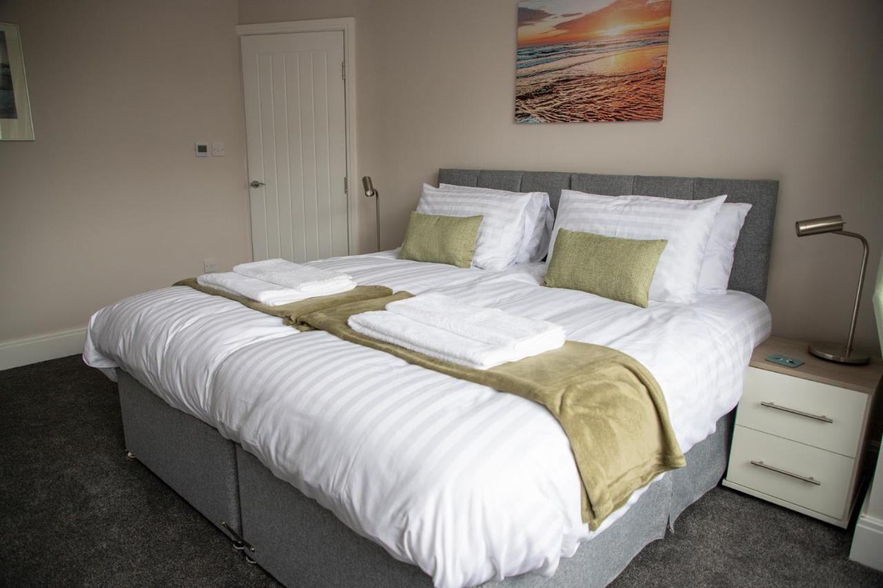 Wave Stays - Ground Floor Apartment - Outside Seating Area Cleveleys Luaran gambar