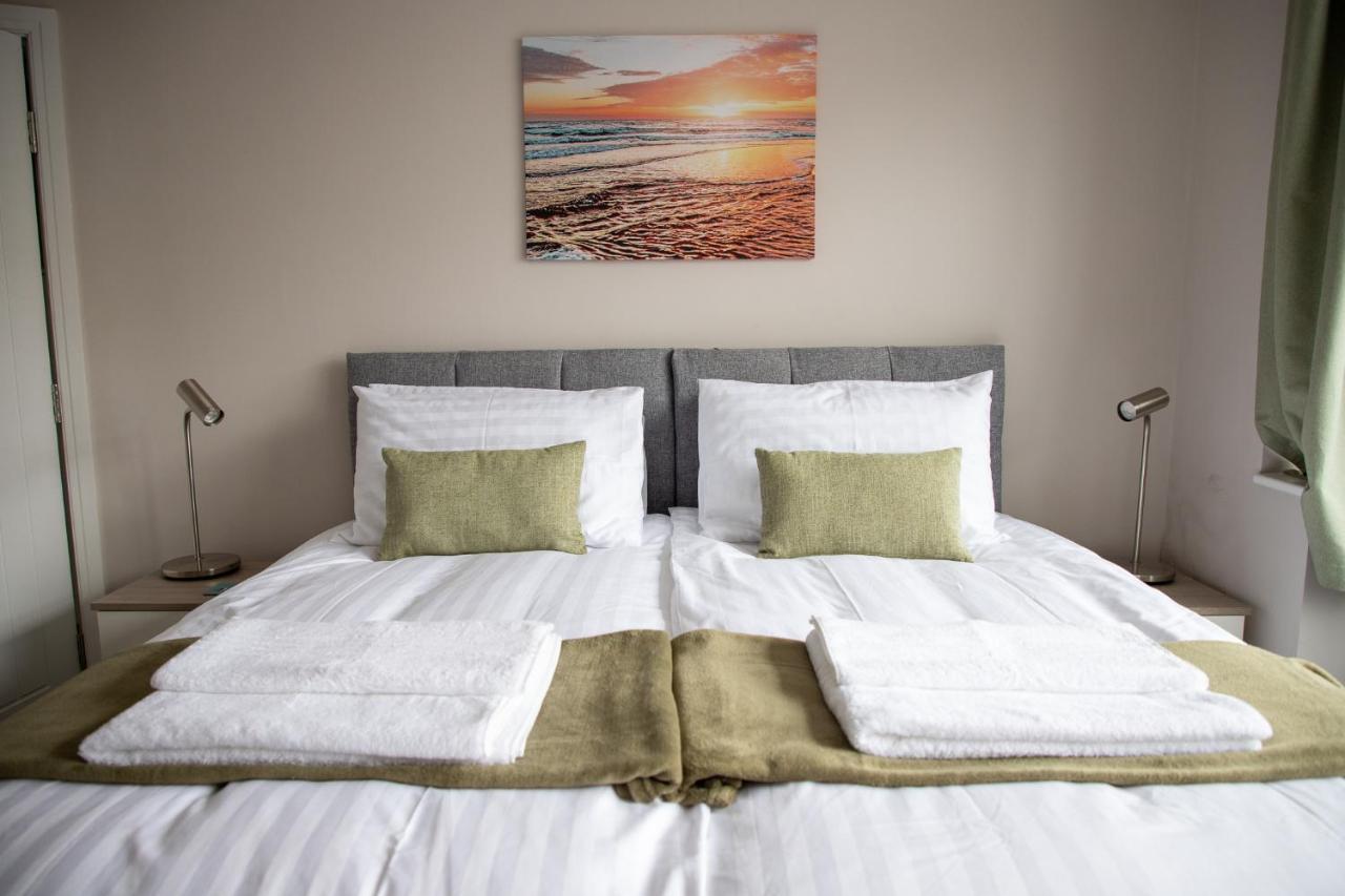 Wave Stays - Ground Floor Apartment - Outside Seating Area Cleveleys Luaran gambar
