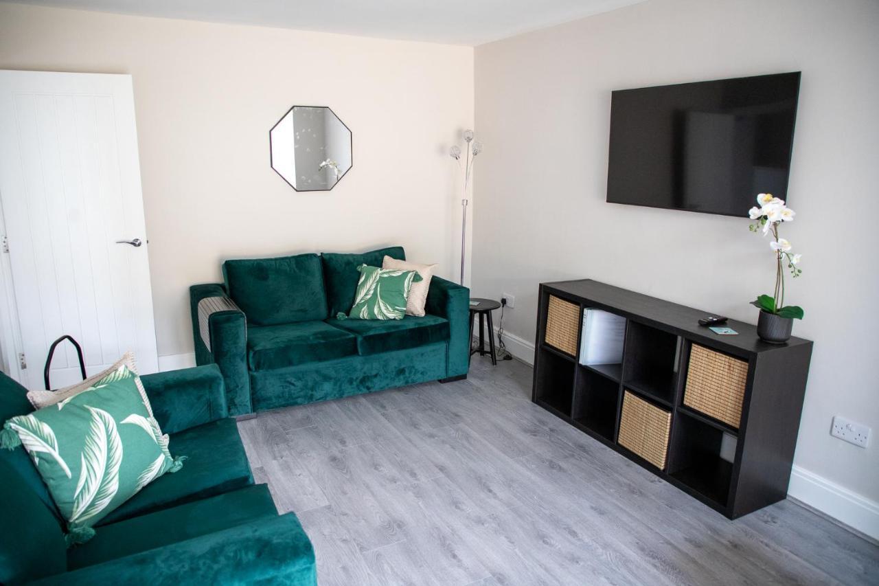 Wave Stays - Ground Floor Apartment - Outside Seating Area Cleveleys Luaran gambar